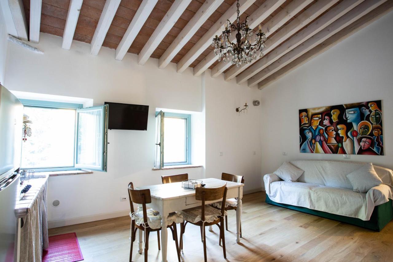 La Marcona Apartman Serramazzoni Kültér fotó